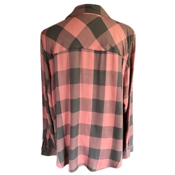 Boutique Plus 1X Pink & Gray Buffalo Plaid Button-Front Shirt - Picture 4 of 6